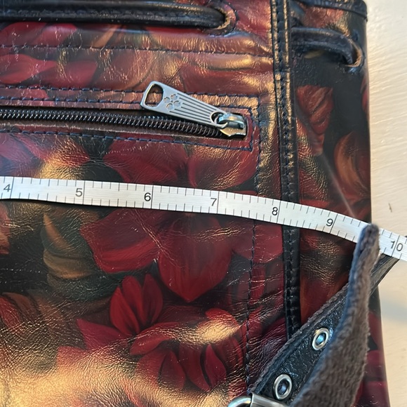 Patricia Nash English Seluci English Rustic Mums Backpack Blk/Burgundy - Picture 9 of 11